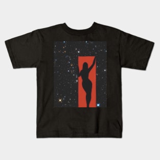 Mysterious woman Kids T-Shirt